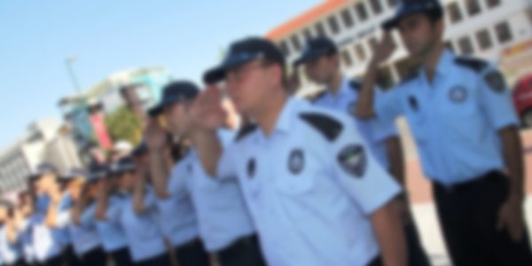 Müdürler, zabıtaları kameralarla izliyor