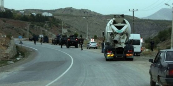 Belediye aracında 10 terörist yakalandı