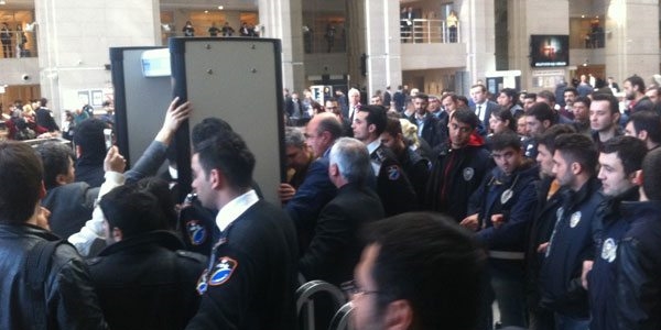 180 bin özel güvenlikçi de işten atılma korkusu