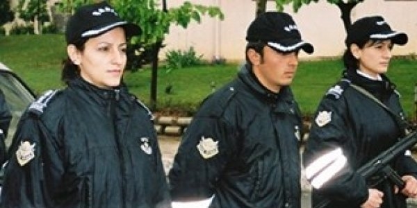 Özel güvenlikçiler yetersiz riskli yerleri polis korusun