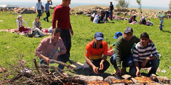 35 yıl sonra piknik yaptılar