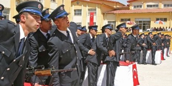 Siirt'te polisler Türkçe, Kürtçe ve Arapça konser verecek