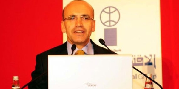 �im�ek: Toplad���m�z vergilerin 4'te biri e�itime gidiyor