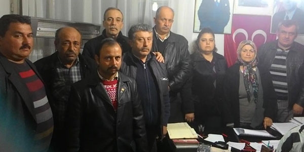 MHP Yenipazar ilçe yönetimi istifa etti