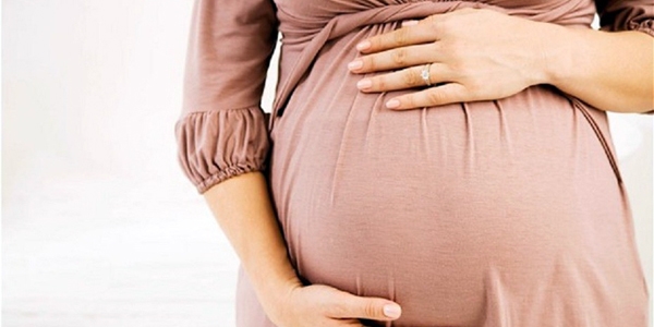 Hamilelikte trnaklar da etkileniyor