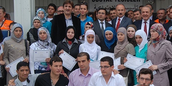 5 yılda 5 bin Suriyeli öğrenciye burs