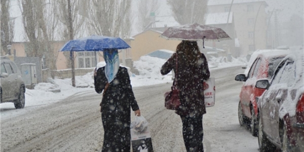 Doğu'da kar yağışı