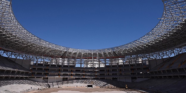 Antalya 'G�ne� enerjili' stad�na kavu�uyor