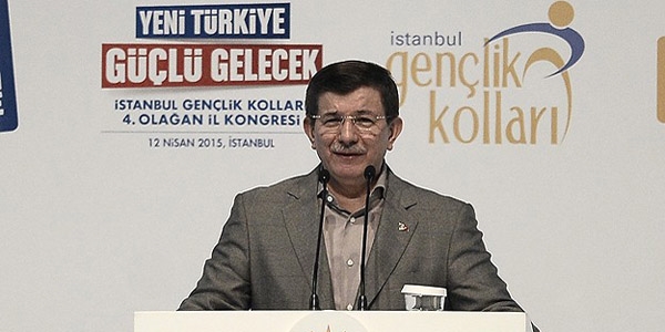 Davuto�lu: Bukalemun siyaseti gibi...