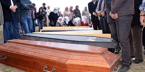 Ağrı'da 8 cenaze toprağa verildi