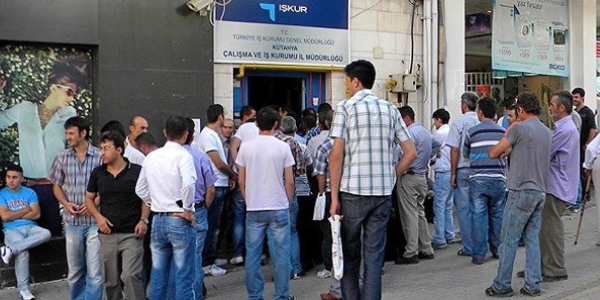 İŞKUR, üç ayda 246 bin 722 kişiyi işe yerleştirdi