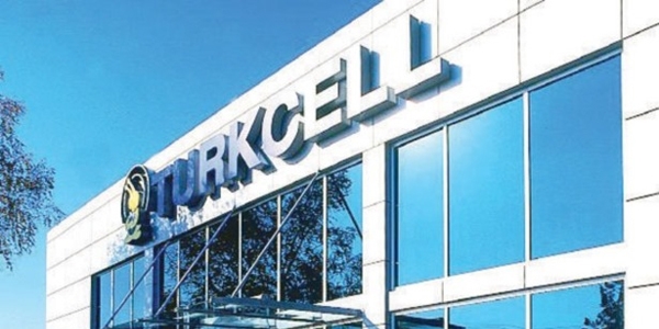 Turkcell'de üç genel müdür yardımcısı istifa etti