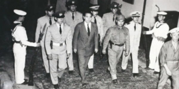 Yeni�afak'tan, Menderes'i �n�n�'n�n bask�lar� ast�rd� iddias�