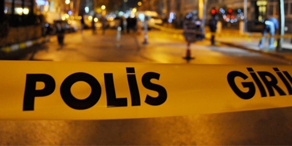 14 yaşındaki kız, babasını bıçakladı