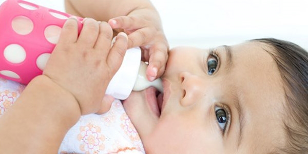 'Bebe�inizi �ekerle uyutmay�n'