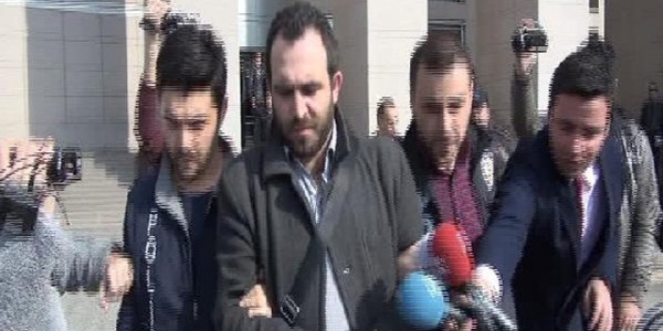 Başkasına ait avukat kimliğiyle adliyeye girmeye çalıştılar