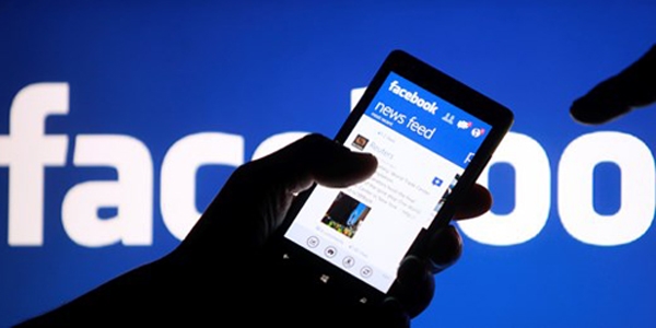 'Facebook mesajlarnz izleniyor'