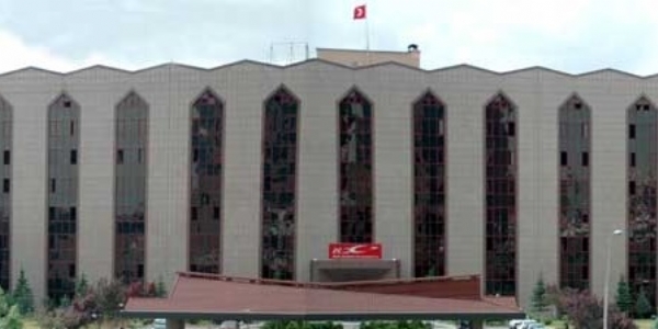 Vekil olamayan Diyanet personeli, eski görevine geri dönemez