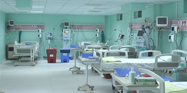 Yo�un bak�m �nitesini hasta yak�nlar� temizliyor iddias�