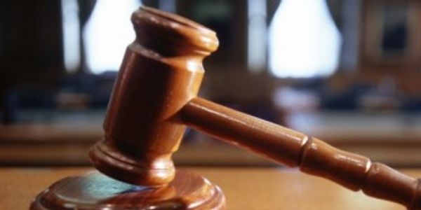Yargıtay: Kocanın borcu aileyi bağlamaz