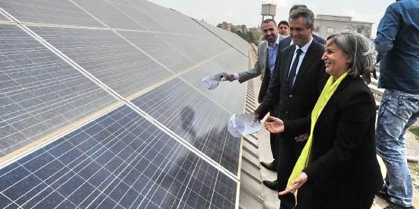 Diyarbakır'da güneş enerjisi santrali kuruldu