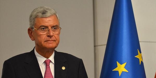 AB Bakanı Bozkır, 24 Nisan ayinine katılacak