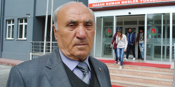 Yaptırdığı okul yüzünden eşinden boşandı