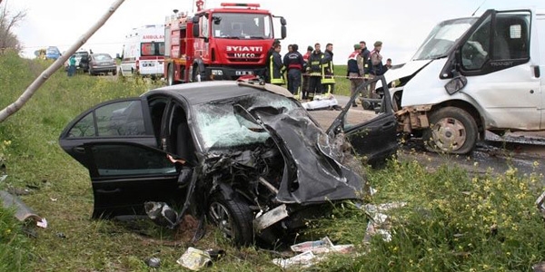 ankr'da trafik kazas: 2 l, 2 yaral