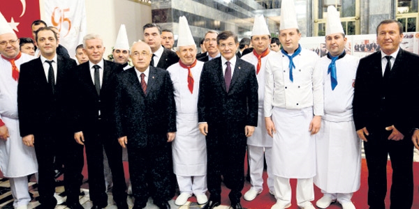 95'inci yıldönümünde 'başkanlık' gerilimi