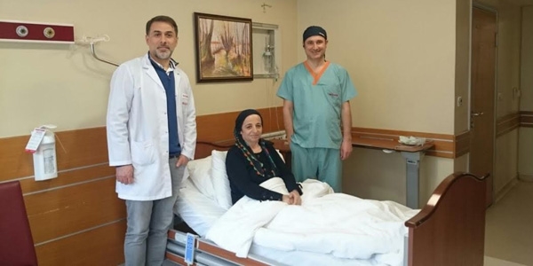 Kanserli yemek borusuna ameliyatlı çözüm