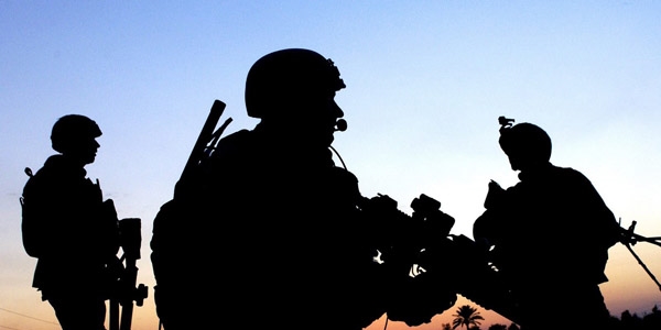 Askerlere 'porno' su�lamas�nda 5 san�k beraat etti