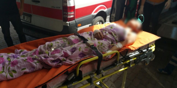 Kız öğrenci yutta bileklerini kesti!