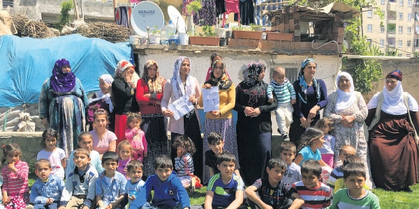 Dolandırılan kadınlar: Kocalarımız bizi kesin boşayacak