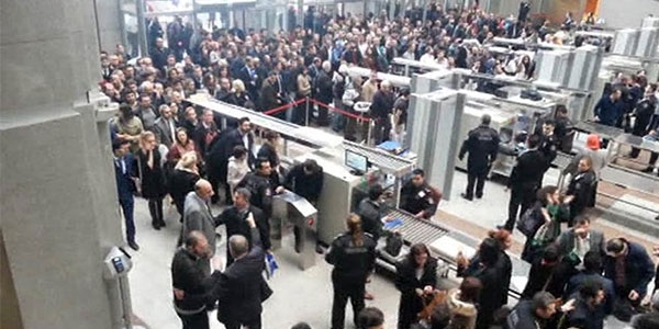 İstanbul Adliyesi'nde gerginlik...