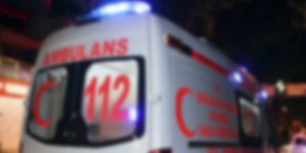 Kocaeli'de ambulans ile otomobil çarpıştı: 3 yaralı