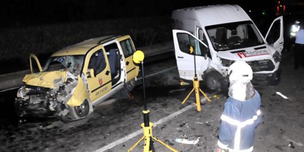 Mula'da trafik kazas: 2 l, 3 yaral