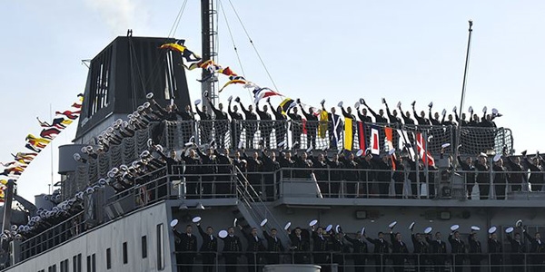 Askeri okul öğrencileri açık denizlere uğurlandı
