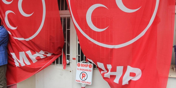 Rize'de MHP seçim irtibat bürosunu belediye mühürledi