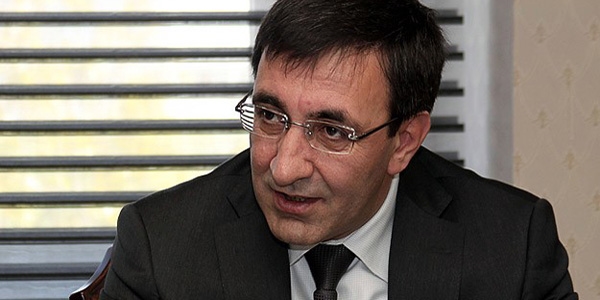 'Kenan Evren öldü ama 12 Eylül anayasası halen yürürlükte'