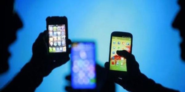 3 akıllı telefondan biri yerli!