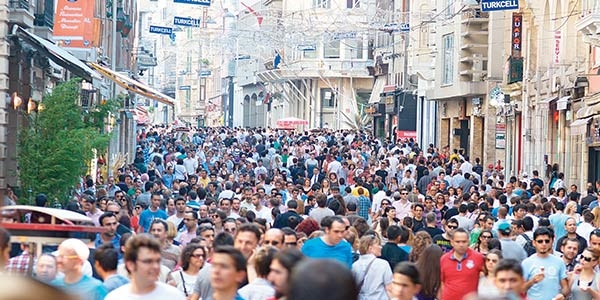 Yaşlı sayısı artışta çocuk nüfus azalıyor