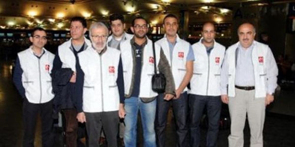 Suriyeli sağlıkçılar kamplarda çalışabilecek