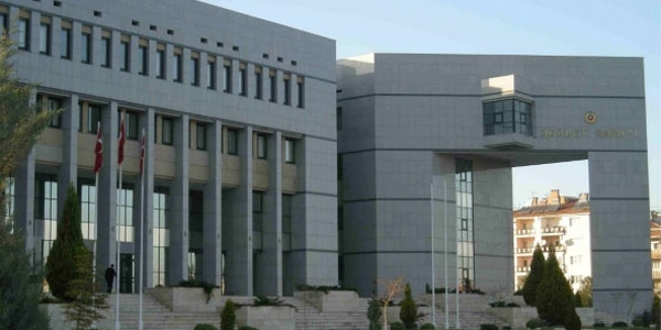 Gazetecinin milletvekili tarafından darbedildiği iddiası