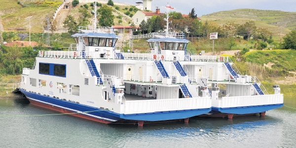 Tunceli'de feribot seferleri başladı