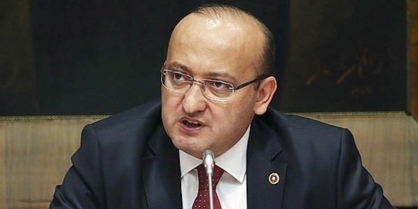 Akdoğan: HDP'nin barajı aşması tehlikeli bir durum