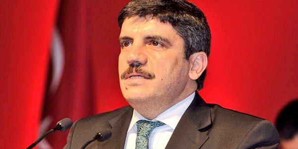 Aktay: Türkiye DAEŞ'e değil ÖSO'ya destek oluyor