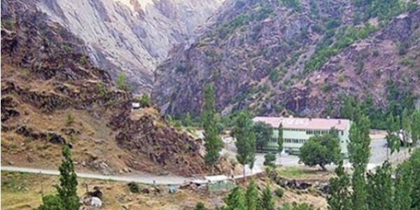 Askeri üsse havan saldırısı!