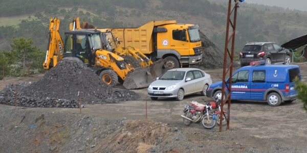 Gazdan zehirlenerek hayatını kaybeden 2 işçi toprağa verildi