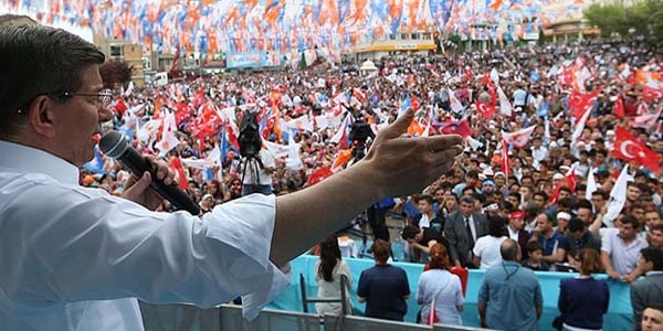 Davutoğlu: Bizi suçlayanlar özür dileyecek mi?
