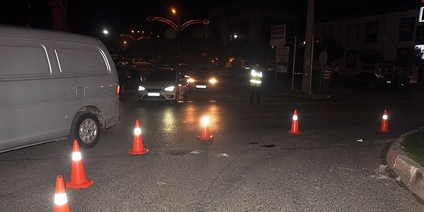 'Dur' ihtarına uymayan sürücü polisi şehit etti
